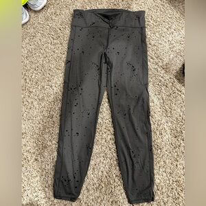 Vuori Stride Legging in Oregano Splatter, Size L